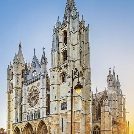 Legio Vii 公寓 莱昂